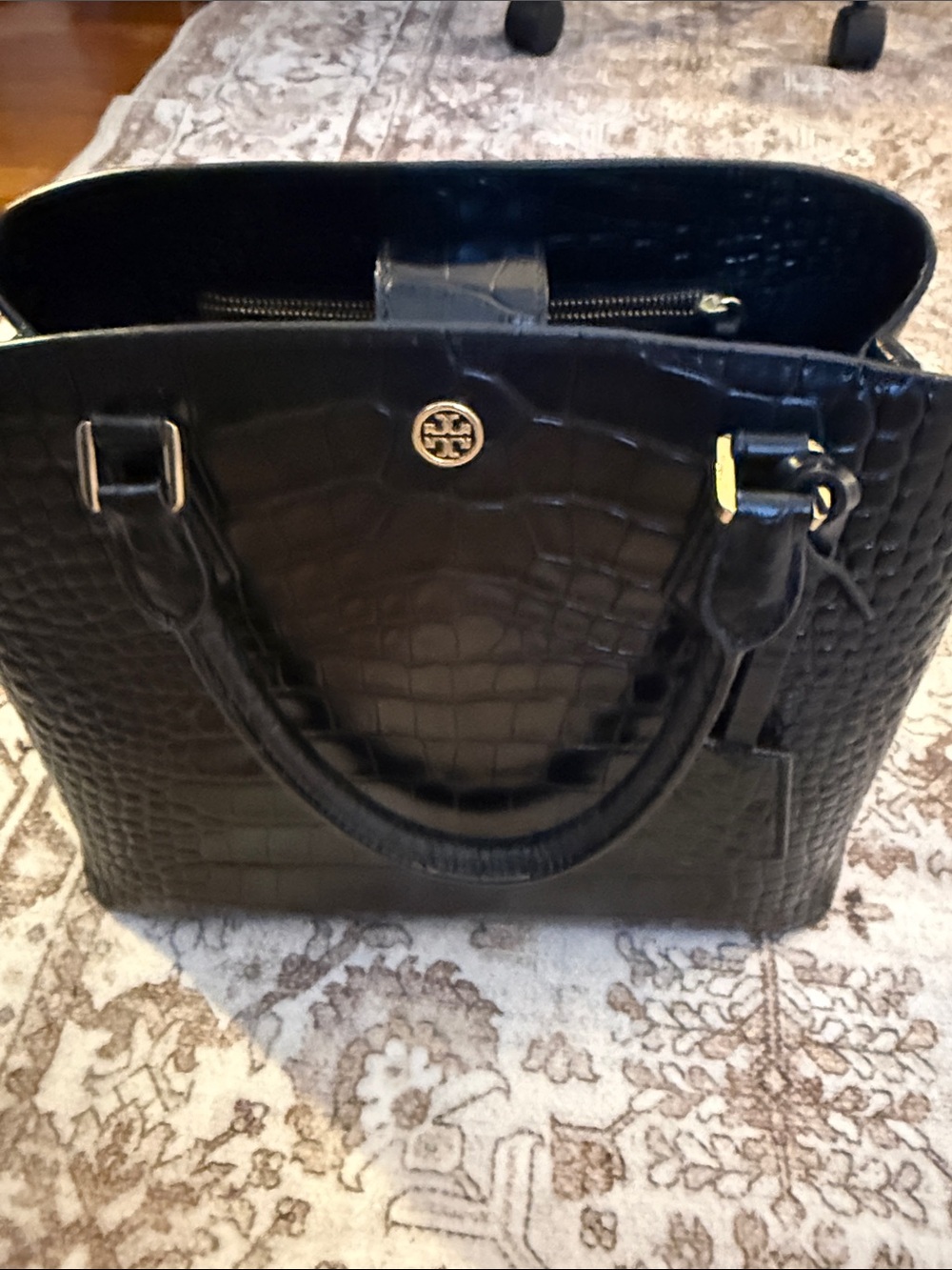 TORY BURCH
Black Croc-Embossed Tote with Gold Logo